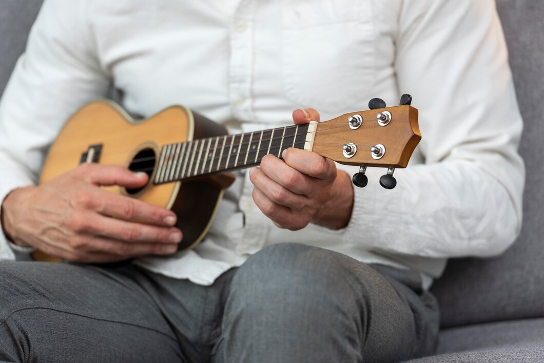 Conheça as principais diferenças entre ukulele acústico e eletrônico
