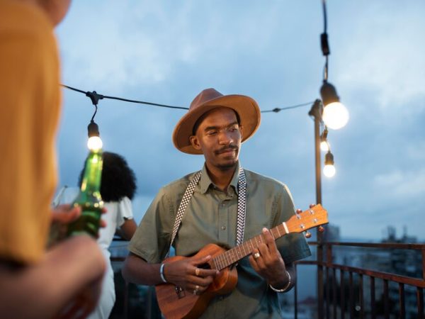 Descubra as diferentes variações e utilidades do cavaquinho