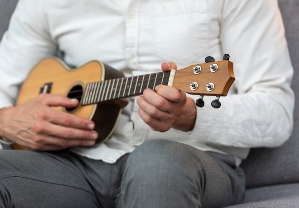 O Toque Brasileiro: Encontrando o Encordoamento Certo Para Seu Cavaquinho