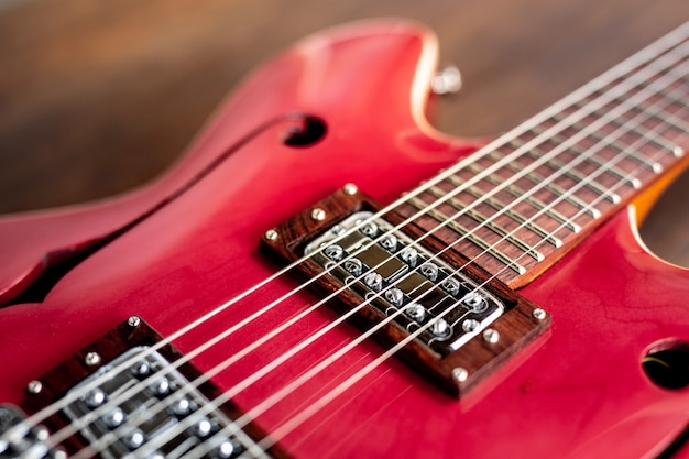 Toque com Estilo: Conheça as Guitarras Strinberg
