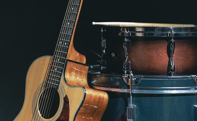 De Cordas a Percussão: Violão Strinberg e a Versatilidade da Bateria Musical